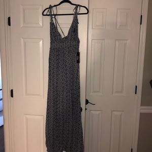 Lulus maxi dress